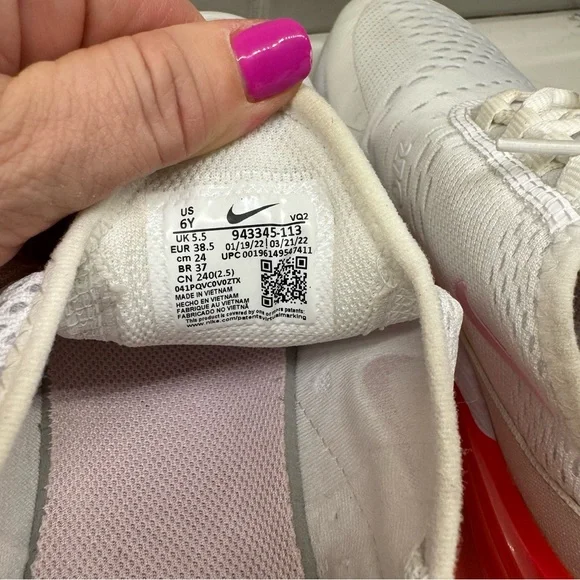 Nike Air Max 270 White Pink Coral Women’s 7.5 / 6Y Sneakers Running Shoes - Picture 4 of 16